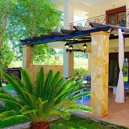 W Pool Halkidiki Pefkochori