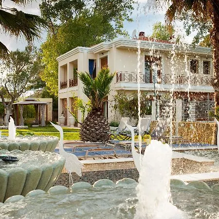 W Pool Halkidiki * Pefkochori
