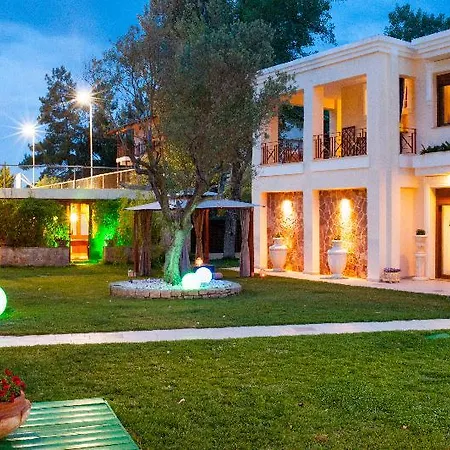 W Pool Halkidiki Pefkochori